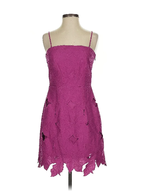 cocktail dress neckline styles explained-Cocktail Dress