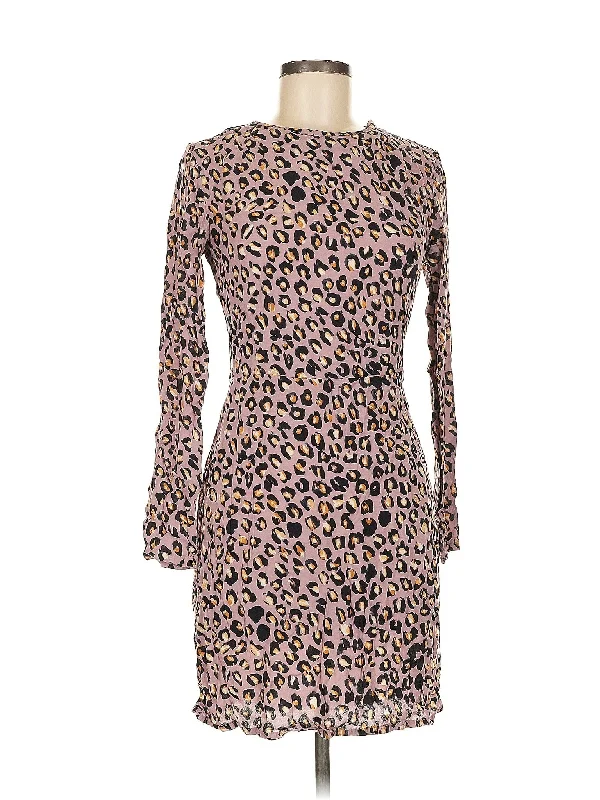 cocktail dress with pleated sleeves-Cocktail Dress