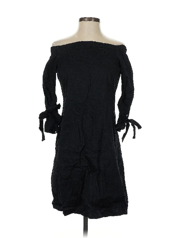 black cocktail dresses for classic look-​Cocktail Dress