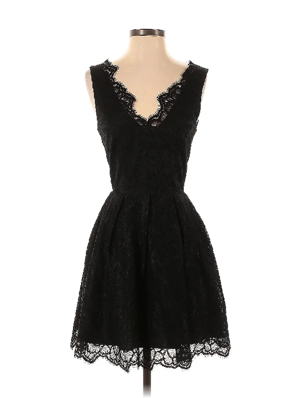 cocktail dress with ruched sides-Cocktail Dress