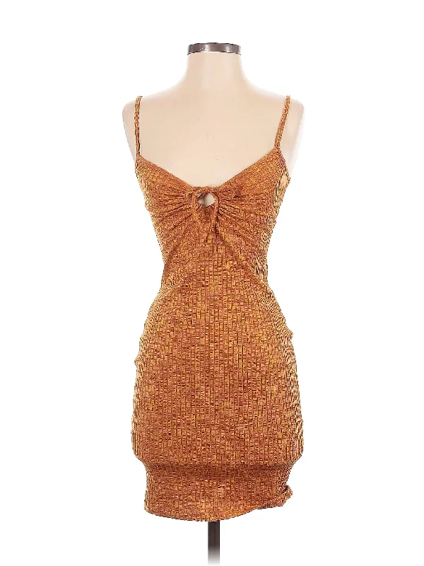 cocktail dress with velvet trim-Cocktail Dress