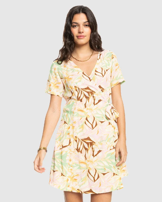 Party dress: accessorize guide -Womens Springtime Feels Dress