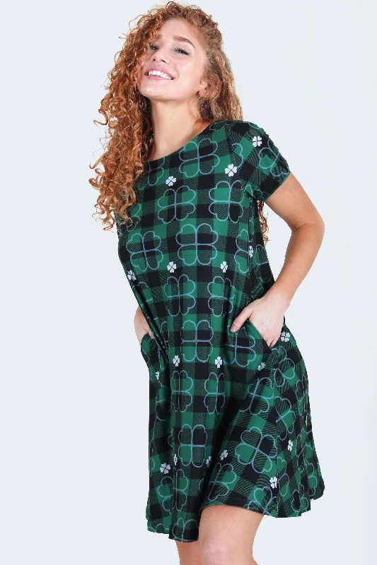 Party dress with geometric patterns -Stay Lucky 4-Leaf Clover Plaid Printed Dress with Pockets
