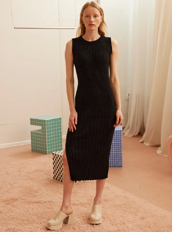 Party dress that is uniquely you -Upė Cotton Dress - Black