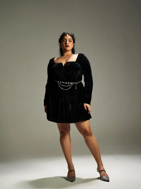 Party dress with sleeves for winter -Saskia Black Velvet Corset Dress with Silver Chain Belt