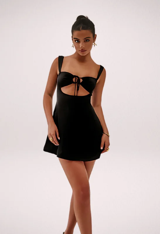 Party dress that makes you feel good -DAVINA
