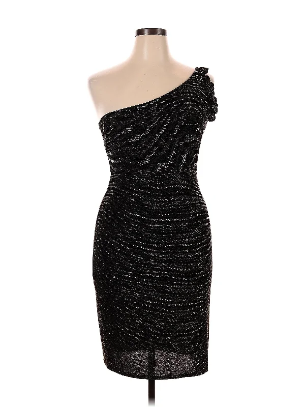 cocktail dress with embroidered cuffs-Cocktail Dress