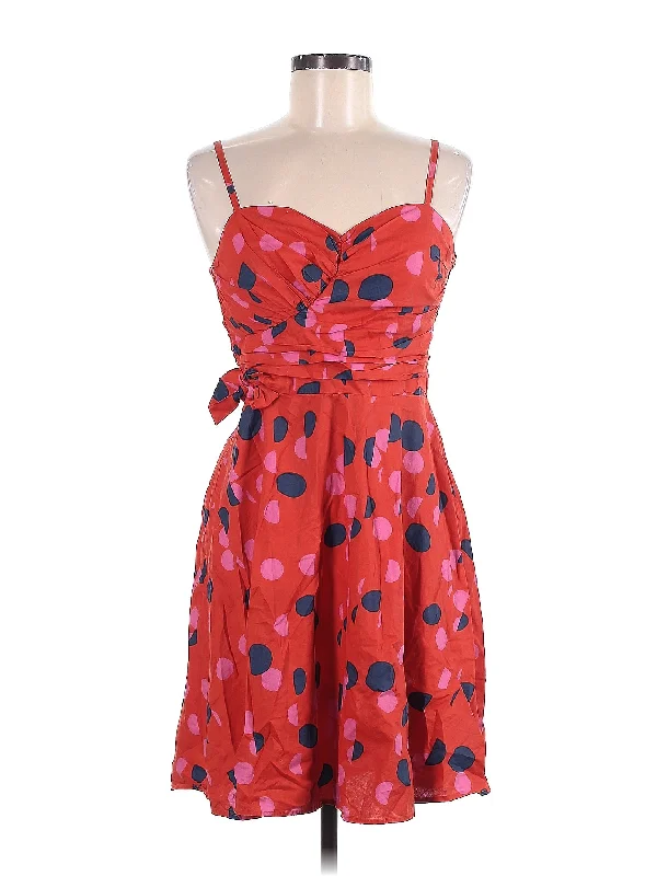 cocktail dress with side appliques-Cocktail Dress