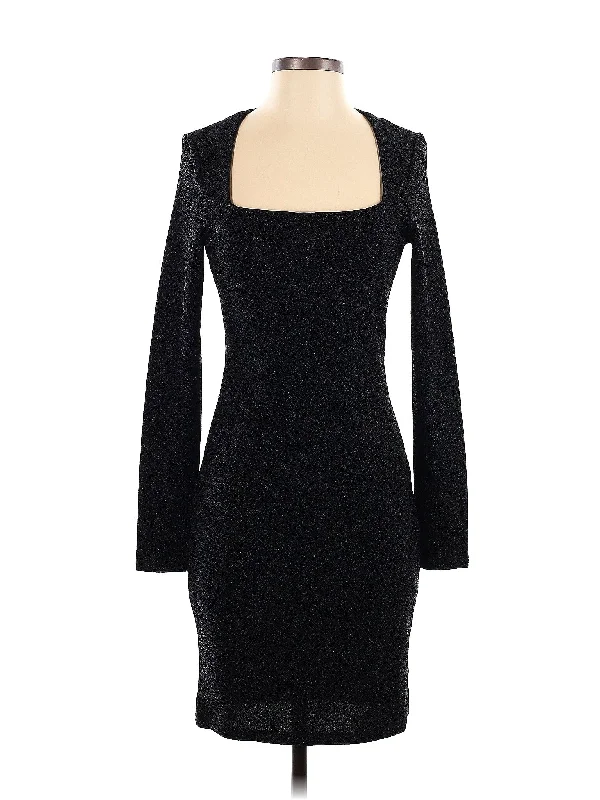 velvet cocktail dresses for rich texture-​Cocktail Dress