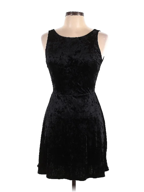 cold shoulder cocktail dresses for modern touch-​Cocktail Dress