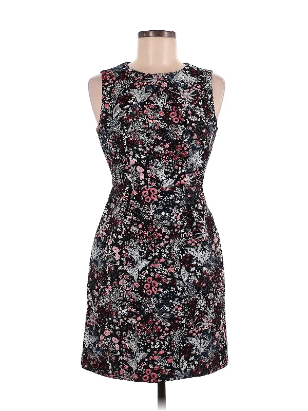 cocktail dress with floral embroidery-Cocktail Dress
