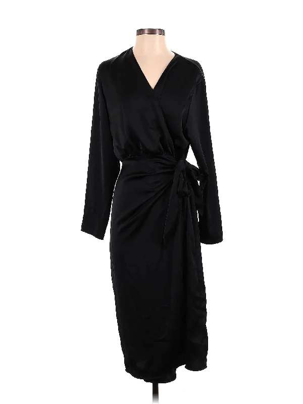 deep v-neck cocktail dresses for bold neckline-​Cocktail Dress