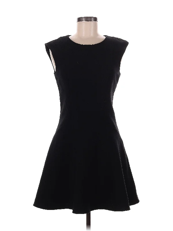 scalloped hem cocktail dresses for delicate finish-​Cocktail Dress