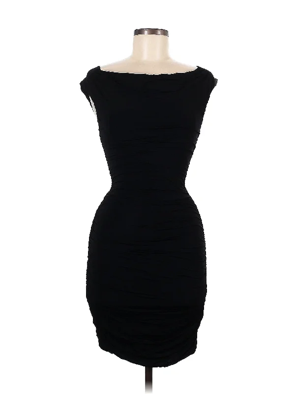 embroidered cocktail dresses for intricate design-​Cocktail Dress