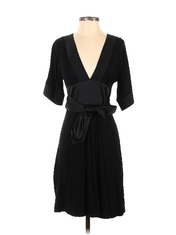 cocktail dress with side embroidery-Cocktail Dress