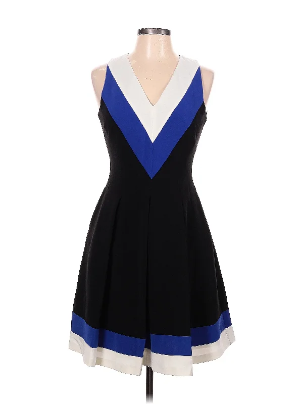 cocktail dress with side appliques-Cocktail Dress