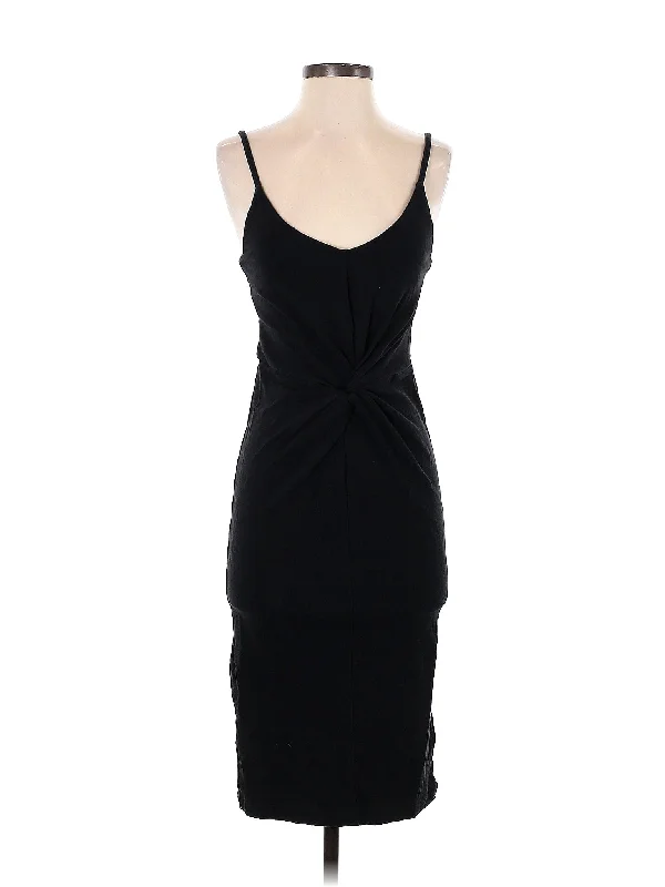 cocktail dress with embroidered cuffs-Cocktail Dress