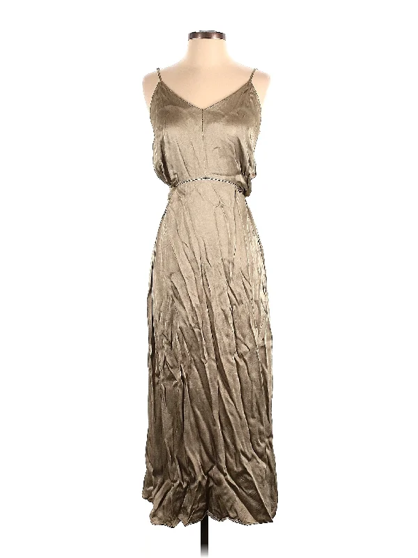 cocktail dress with pleated sleeves-Cocktail Dress