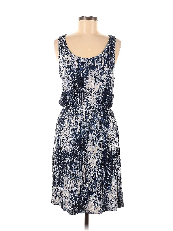 cocktail dress with contrast lining-Cocktail Dress