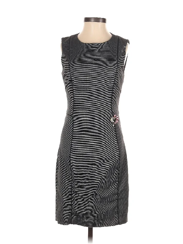 cocktail dress with halter neck-Cocktail Dress