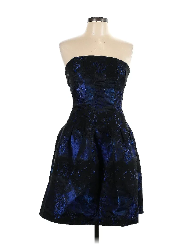 metallic cocktail dresses for futuristic feel-​Cocktail Dress