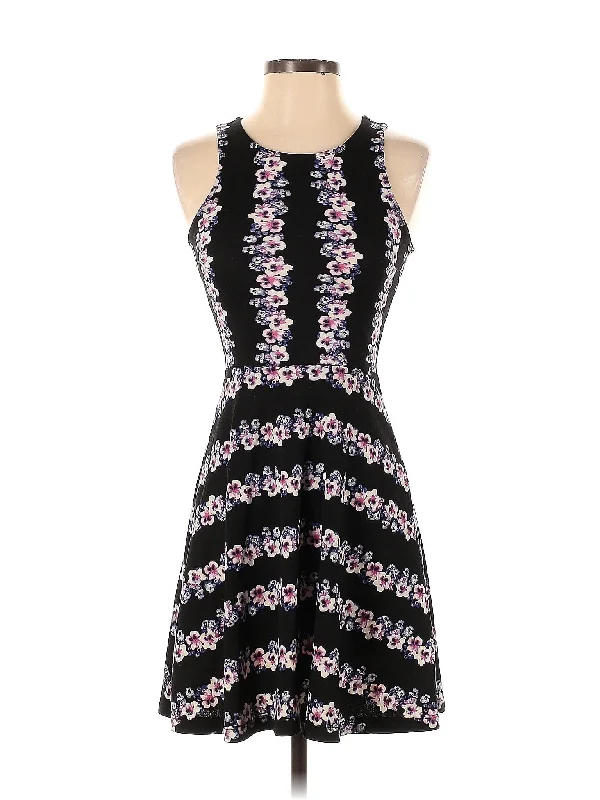a-line cocktail dresses for flattering fit-​Cocktail Dress
