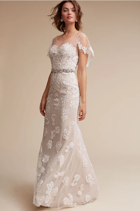 Wedding dress that is picture-perfect great--BHLDN Willowby Sierra Gown