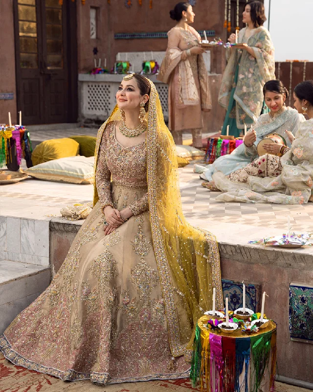 Dress for a Christmas wedding winter style now--Bridal Pakistani wedding Dress With Yellow Dupatta