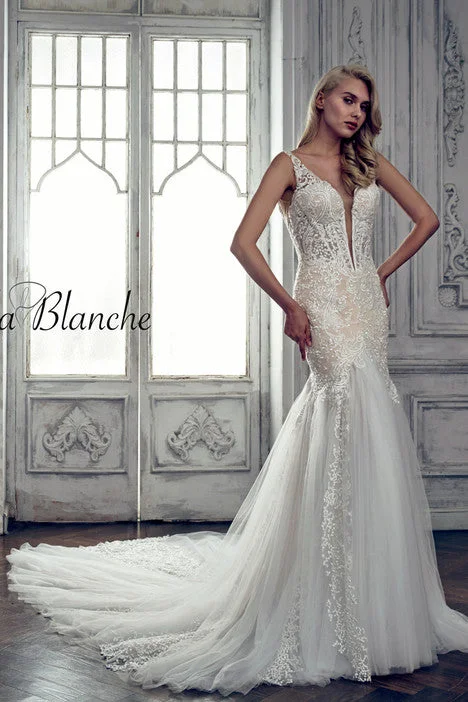 Wedding dress charitable aspect benefit help--Calla Blanche - Jocelyn 17114 Sample Gown Wedding dress charitable aspect benefit help--Calla Blanche - Jocelyn 17114 Sample Gown