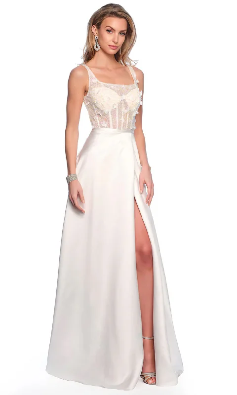 Wedding dress with sweetheart neckline sweet--Dave & Johnny Bridal 11739 - Butterfly Applique Bridal Gown Wedding dress with sweetheart neckline sweet--Dave & Johnny Bridal 11739 - Butterfly Applique Bridal Gown