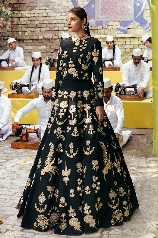 Wedding dress geometric patterns modern now--Designer Pakistani Bridal Dresses Pishwas Style Wedding dress geometric patterns modern now--Designer Pakistani Bridal Dresses Pishwas Style