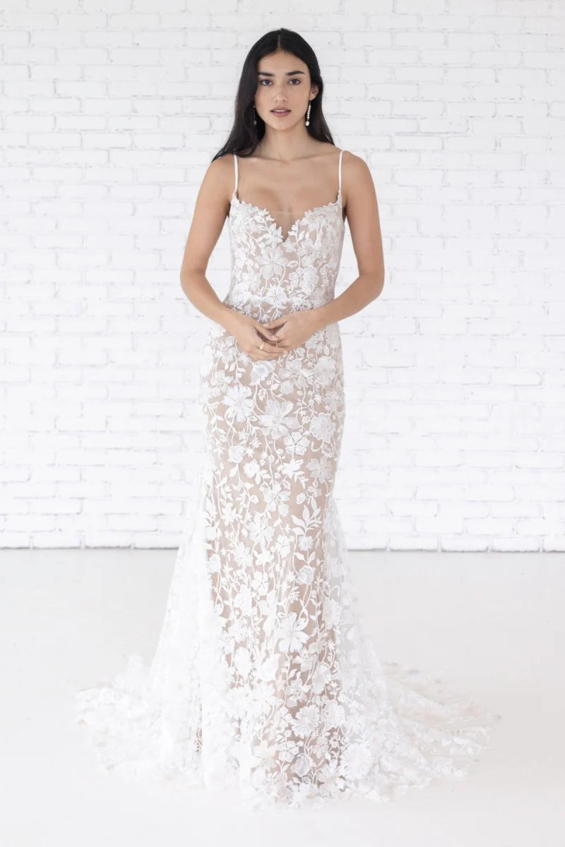 Wedding dress that is total knockout wow--Farrow | Willowby - Watters