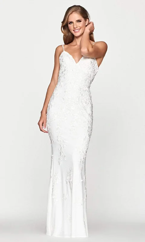 Wedding dress elongates legs nicely help--Faviana - S10508 Embroidered Lace-Up Sheath Dress Wedding dress elongates legs nicely help--Faviana - S10508 Embroidered Lace-Up Sheath Dress