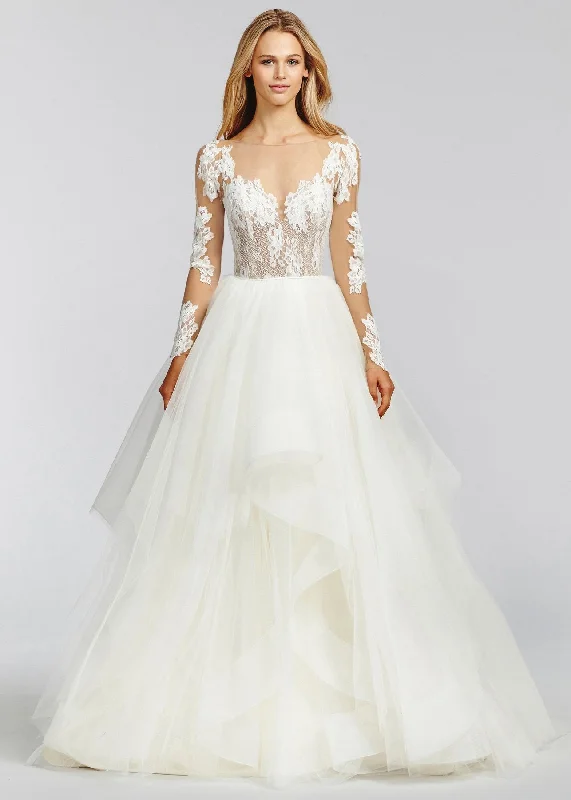 Wedding dress that is unforgettable magic--Hayley Paige - Pippa 1652 Sample Gown