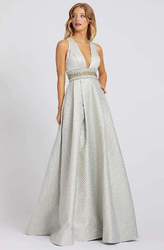 Wedding dress that is timeless classic style--Ieena Duggal - Geo-Lattice Texture Plunging A-Line Gown 26107ISC Wedding dress that is timeless classic style--Ieena Duggal - Geo-Lattice Texture Plunging A-Line Gown 26107ISC