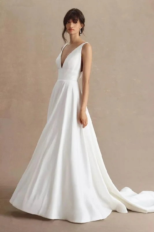 Wedding dress that is head-turning beauty--Jenny Yoo Charlotte Gown
