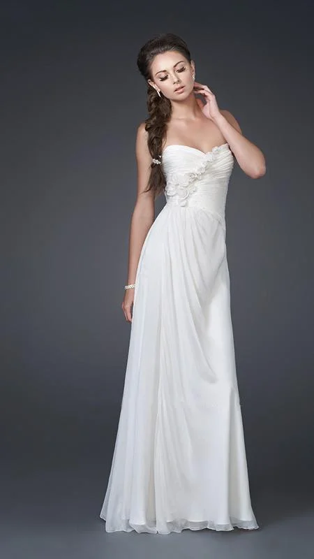 Wedding dress that is timeless classic style--La Femme - Embellished Sweetheart Open Back Gown 15648 Wedding dress that is timeless classic style--La Femme - Embellished Sweetheart Open Back Gown 15648