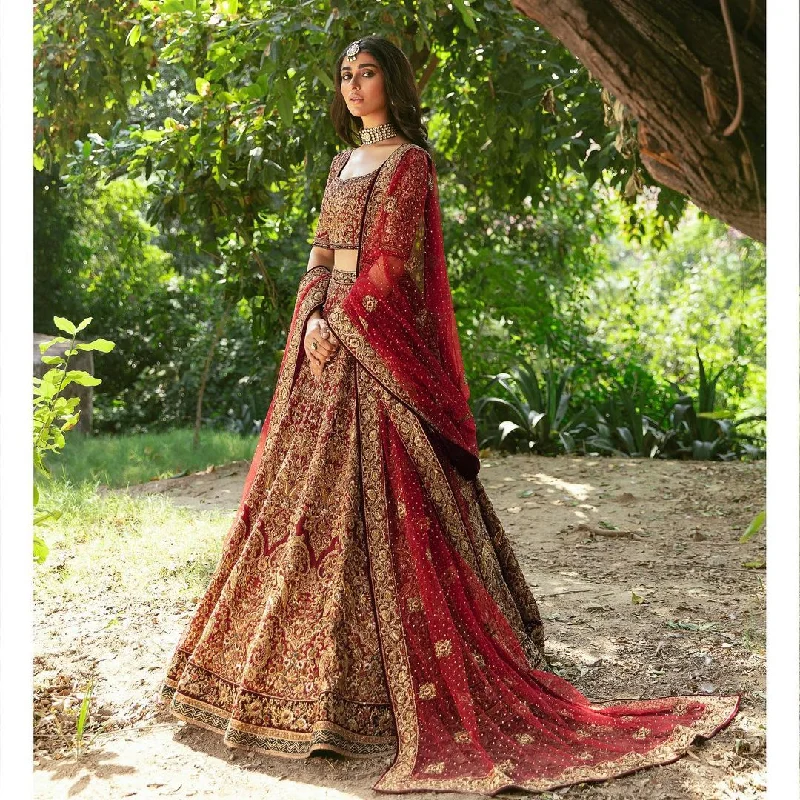 Dress for wedding celebratory event great--Red Lehenga Choli Pakistani Bridal Dress Latest collection Dress for wedding celebratory event great--Red Lehenga Choli Pakistani Bridal Dress Latest collection