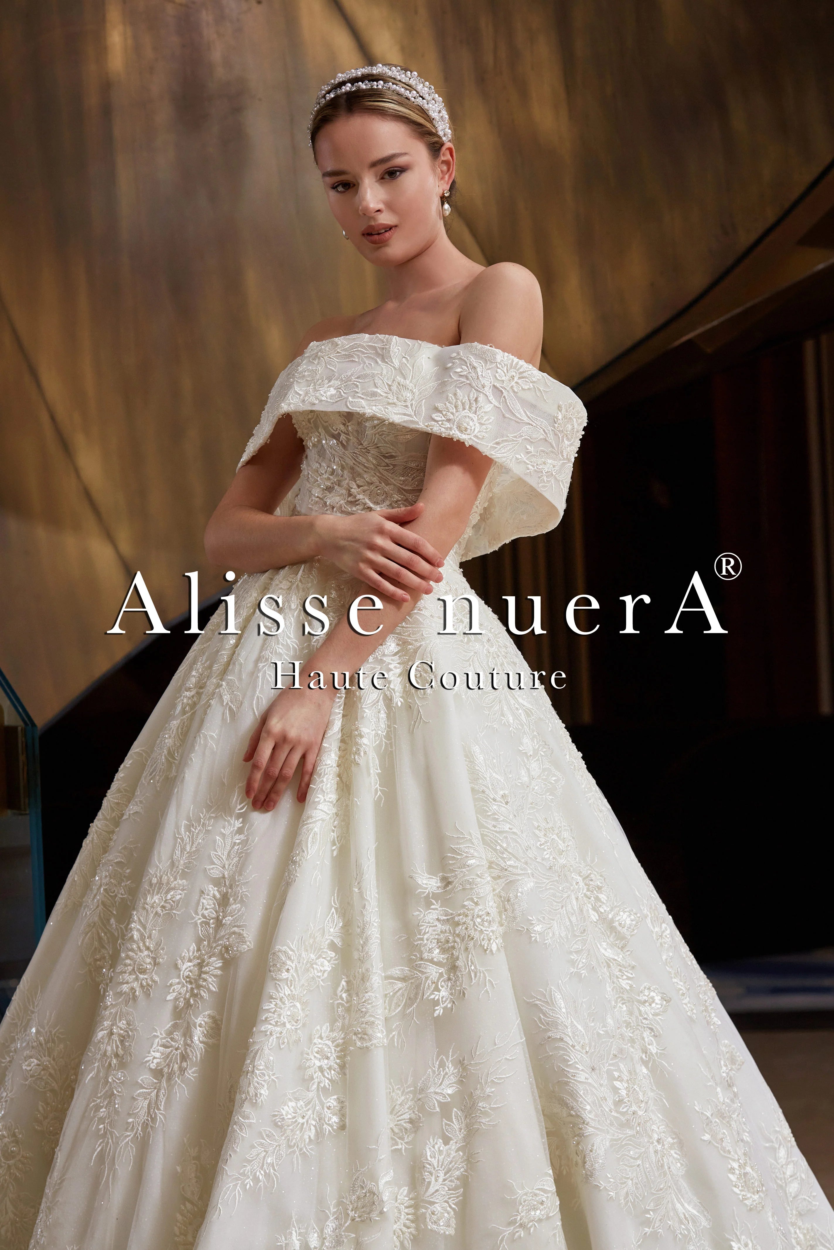 Wedding dress effortlessly chic style glam--Off Shoulder Floral Lace Rustic Ivory Princess Wedding Dress Wedding dress effortlessly chic style glam--Off Shoulder Floral Lace Rustic Ivory Princess Wedding Dress