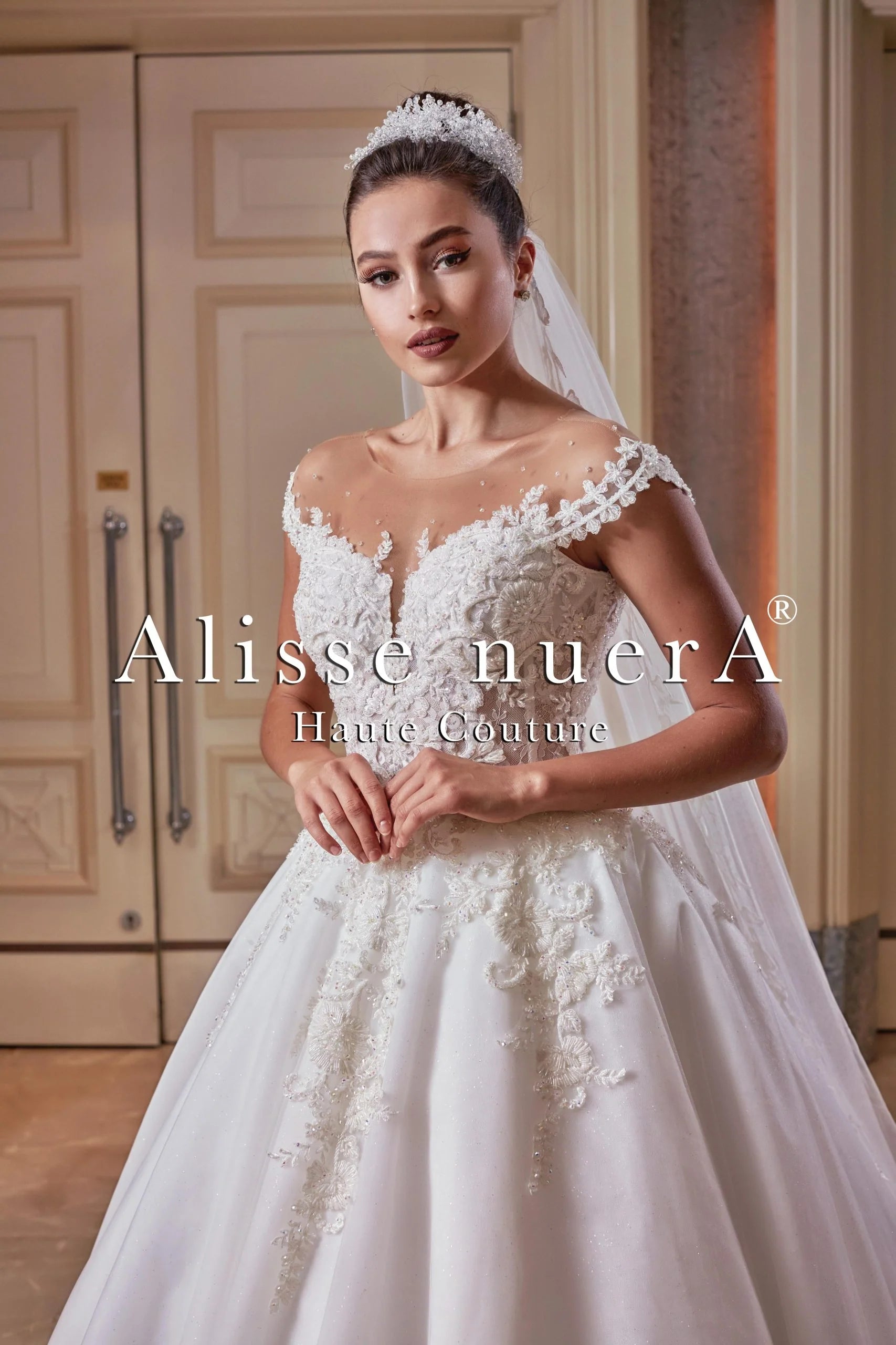 Wedding dress with tights winter special--Off Shoulder Illusion Scalloped Lace Hemline Wedding Dress Wedding dress with tights winter special--Off Shoulder Illusion Scalloped Lace Hemline Wedding Dress