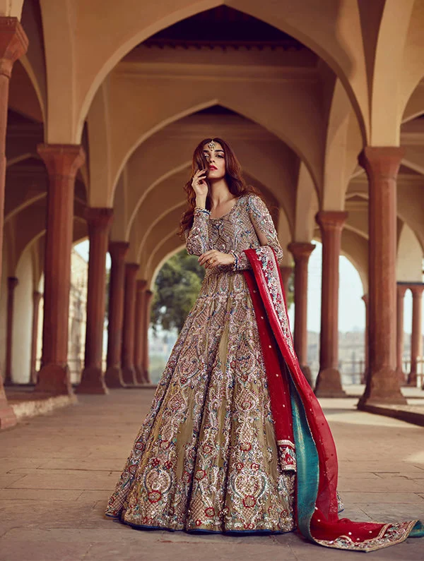 Dress for wedding special occasion memory--Pakistani Bridal Golden Dress with Red Dupatta Dress for wedding special occasion memory--Pakistani Bridal Golden Dress with Red Dupatta