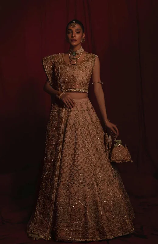 Dress for wedding trendy style fashion look--Pakistani Bridal Lehenga Choli Dupatta tea pink Dress Dress for wedding trendy style fashion look--Pakistani Bridal Lehenga Choli Dupatta tea pink Dress