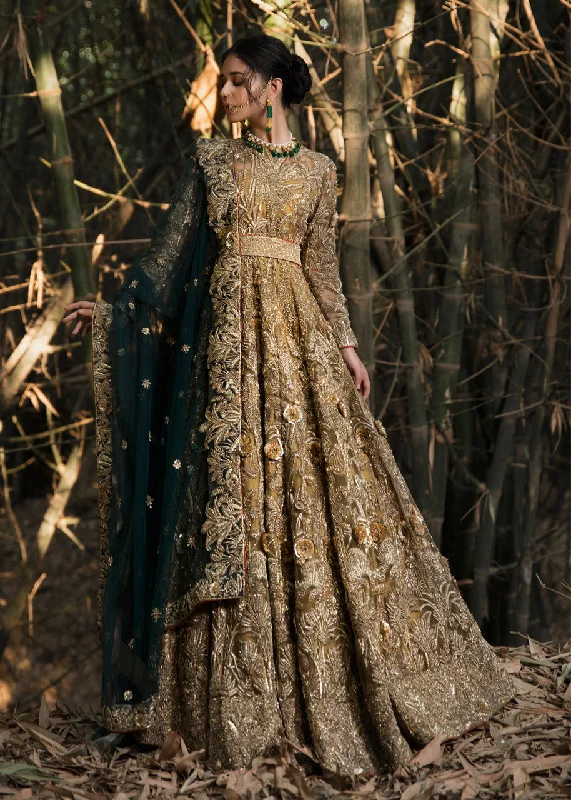 Wedding dress earth tones natural look great--Pakistani Golden Bridal Dress with blue dupatta Wedding dress earth tones natural look great--Pakistani Golden Bridal Dress with blue dupatta