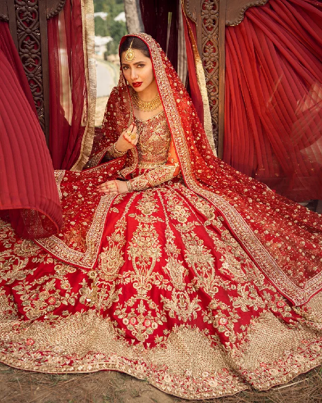 Wedding dress to flatter plus size brides look--Beautiful Pakistani Wedding Red Bridal Lehnga Choli (Zarmina) Wedding dress to flatter plus size brides look--Beautiful Pakistani Wedding Red Bridal Lehnga Choli (Zarmina)