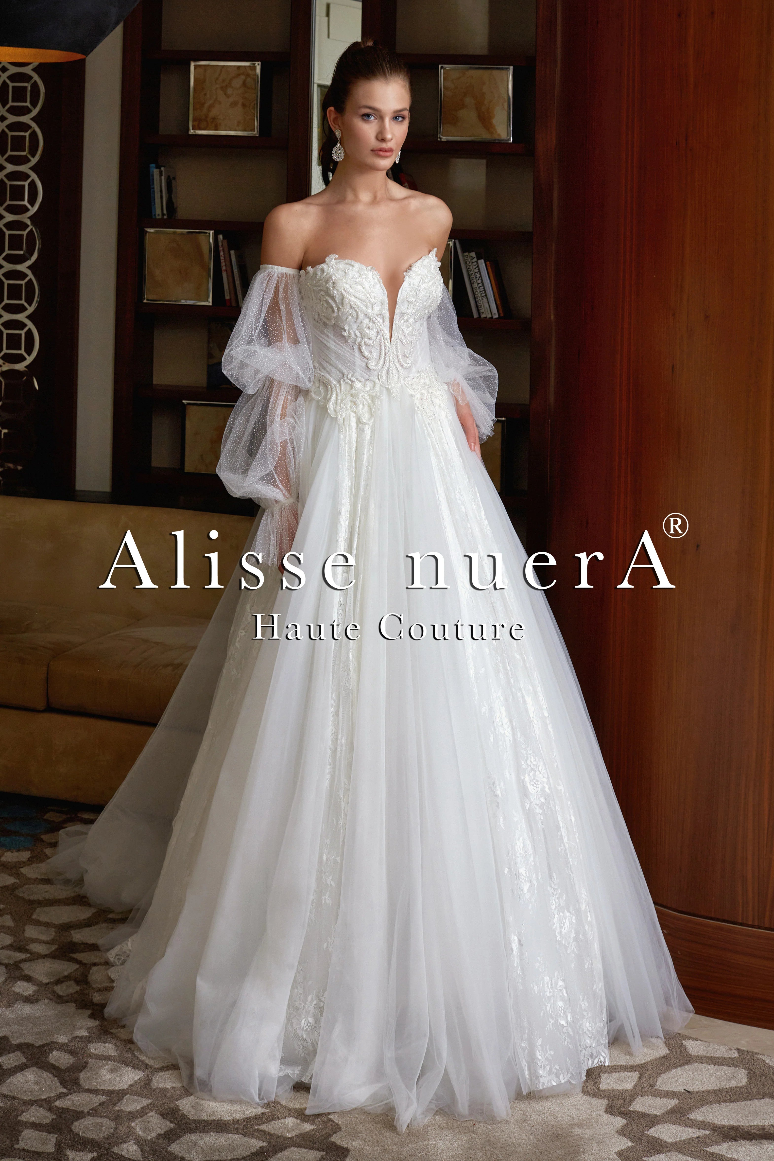Wedding dress: best colors skin tone--Portable Balloon Sleeve Lace Empire Wiast Wedding Dress Model Wedding dress: best colors skin tone--Portable Balloon Sleeve Lace Empire Wiast Wedding Dress Model