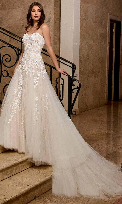 Wedding dress: accessorize the look--Rachel Allan RB5042 - Strapless Scoop Neck Gown Wedding dress: accessorize the look--Rachel Allan RB5042 - Strapless Scoop Neck Gown
