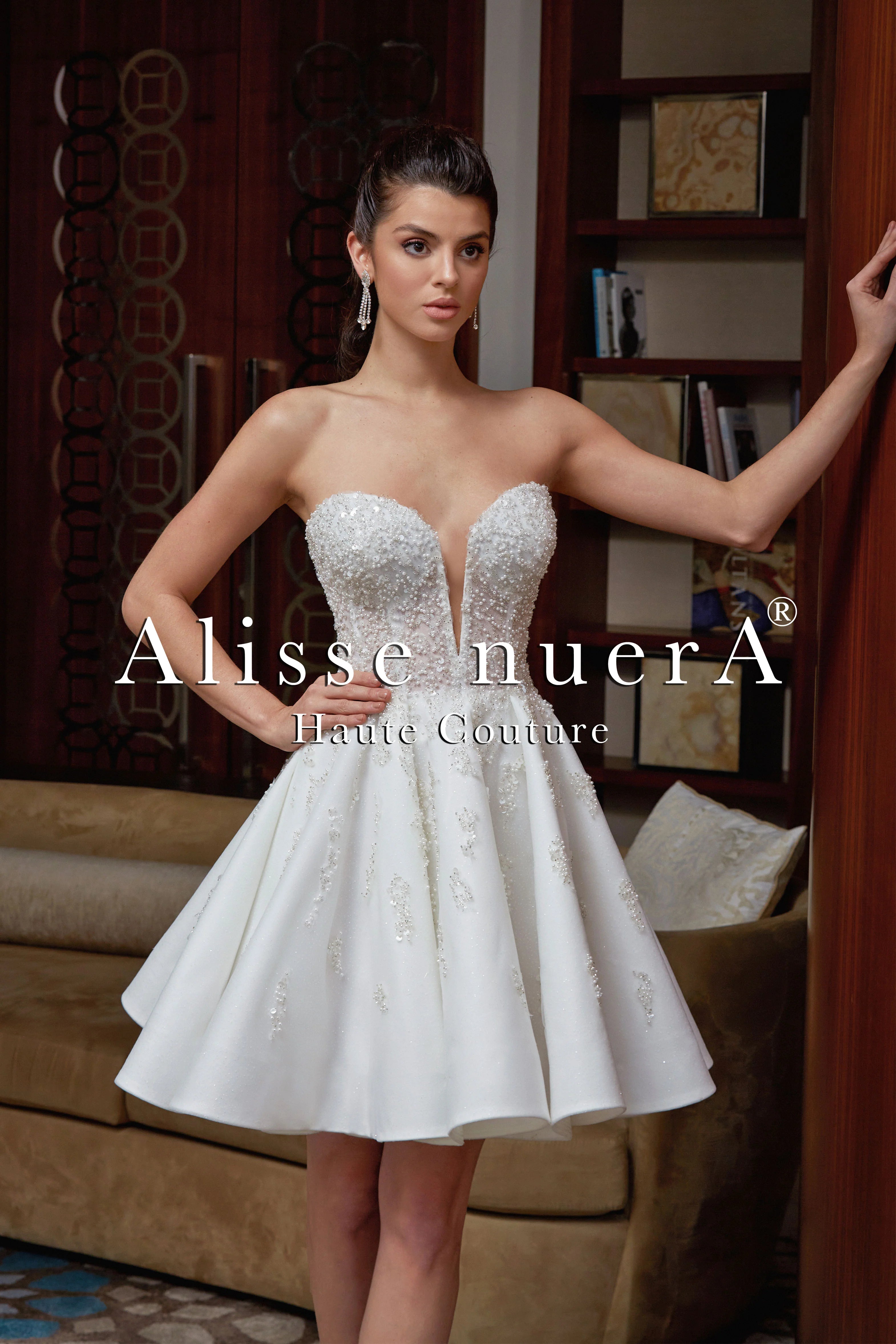 Dress for wedding festive gathering joy--Strapless Sweetheart Neck Flounce Mini Skirt Wedding Dress Model Dress for wedding festive gathering joy--Strapless Sweetheart Neck Flounce Mini Skirt Wedding Dress Model