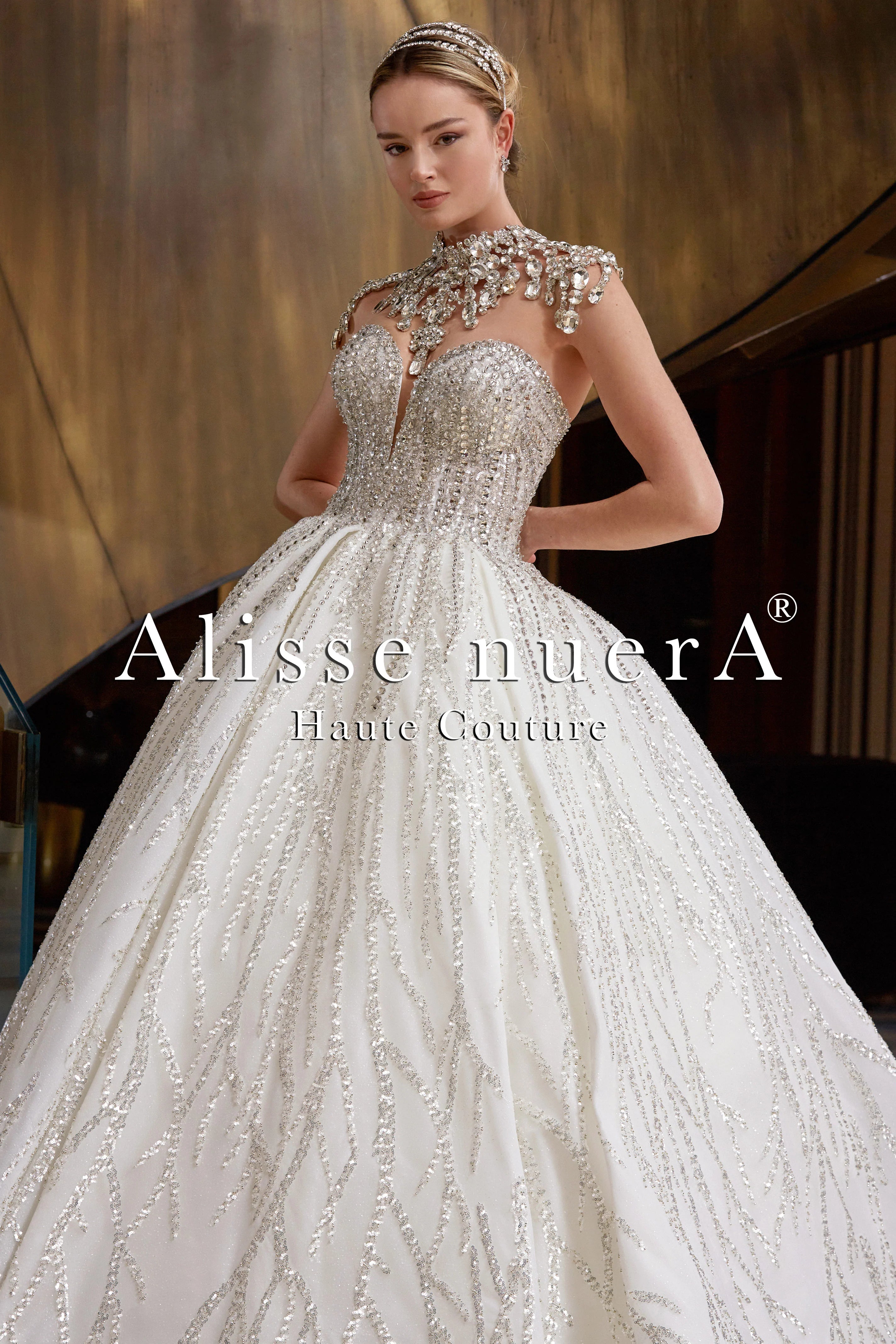 Dress for wedding dazzling style gorge--Swarovski Crystals Beaded Shiny Wedding Gown with Rhinestone Embroidery High Neck Piece Dress for wedding dazzling style gorge--Swarovski Crystals Beaded Shiny Wedding Gown with Rhinestone Embroidery High Neck Piece