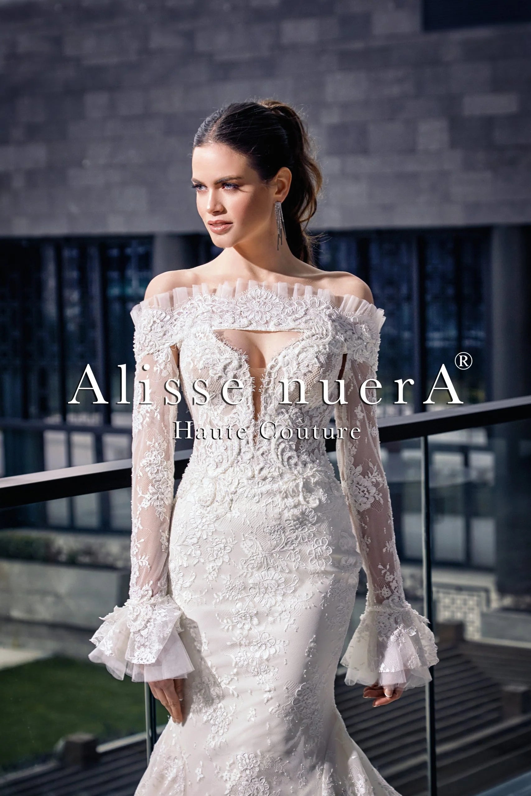 Wedding dress hourglass figure ideal fit--Sweetheart Convertible Lace Wedding Gown with Lace Bridal Cover Up Bolero Wedding dress hourglass figure ideal fit--Sweetheart Convertible Lace Wedding Gown with Lace Bridal Cover Up Bolero