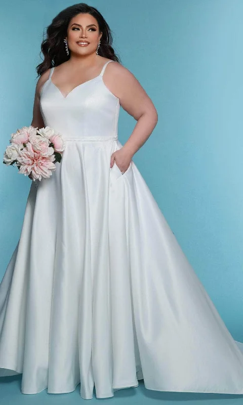 Wedding dress: shoe pairing guide tips--Sydney's Closet Bridal SC5313 - V-Neck A-Line Gown Wedding dress: shoe pairing guide tips--Sydney's Closet Bridal SC5313 - V-Neck A-Line Gown